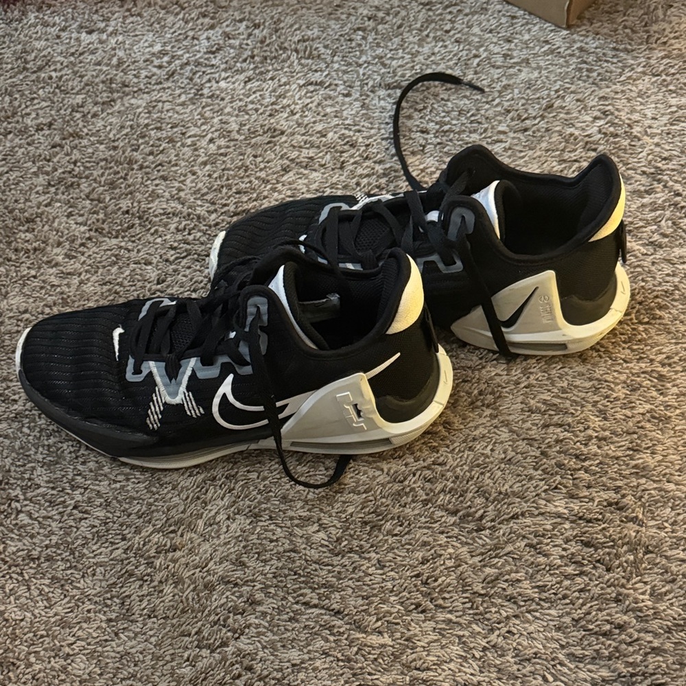 Woman Black and White basketball  Shoes